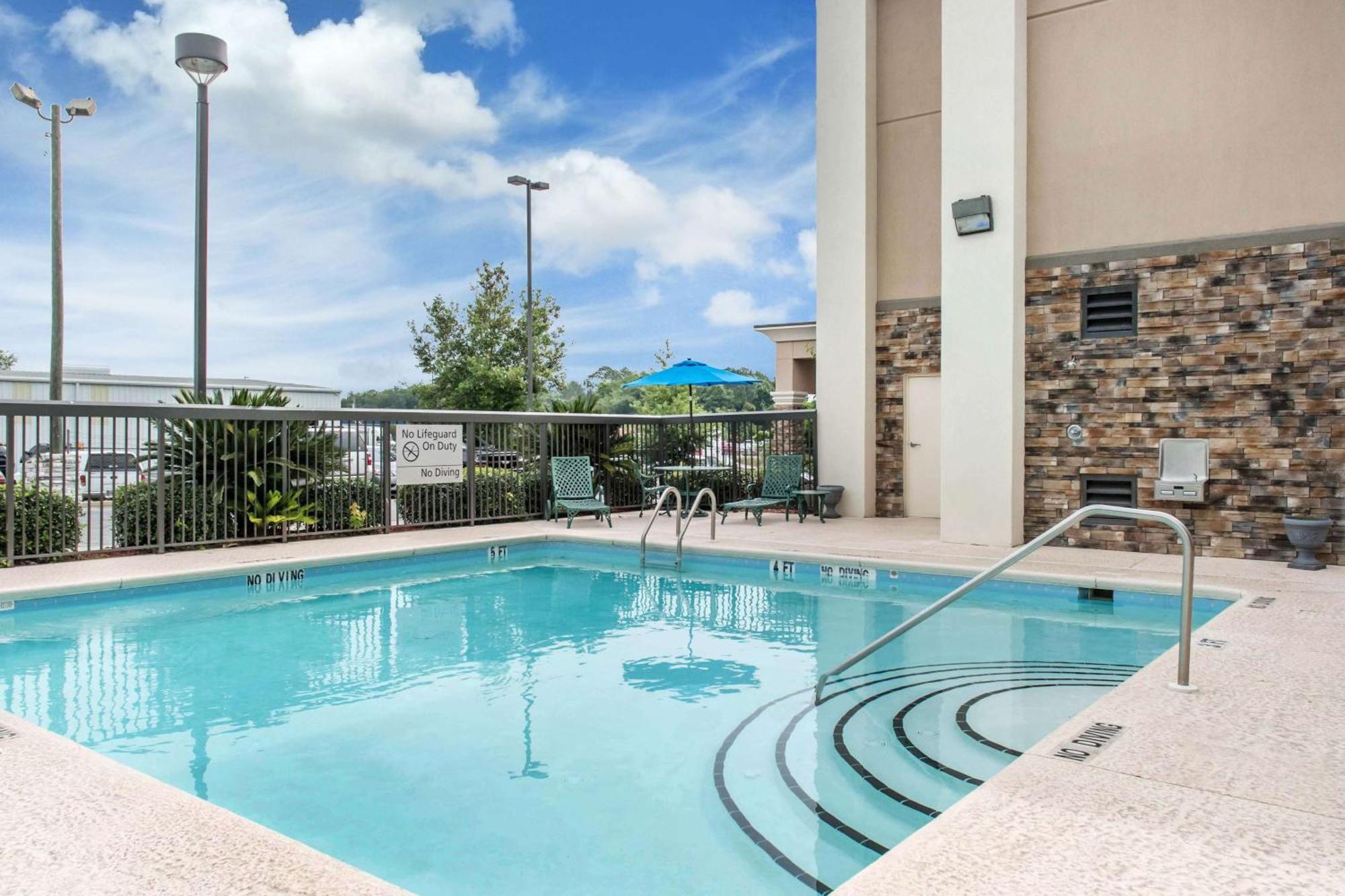 Hampton Inn Douglas Ngoại thất bức ảnh